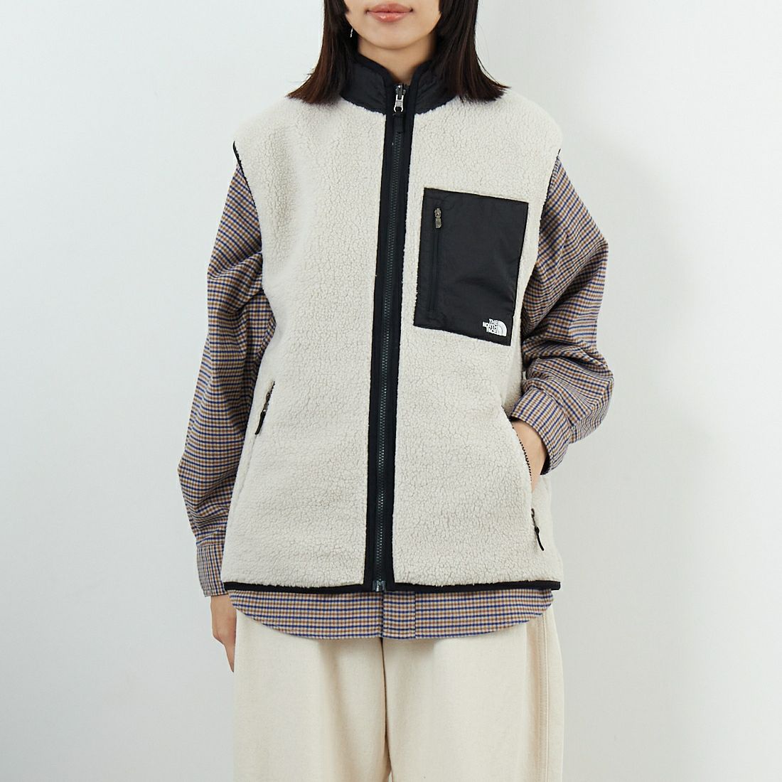 THE NORTH FACE [ザ ノースフェイス] リバーシブル エクストリームパイルフリースベスト [NP72537] FK &&モデル身長：162cm 着用サイズ：S&&