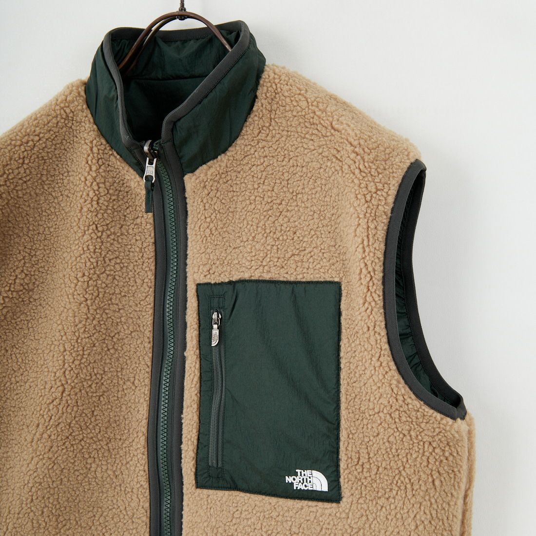 THE NORTH FACE [ザ ノースフェイス] リバーシブル エクストリームパイルフリースベスト [NP72537] CA