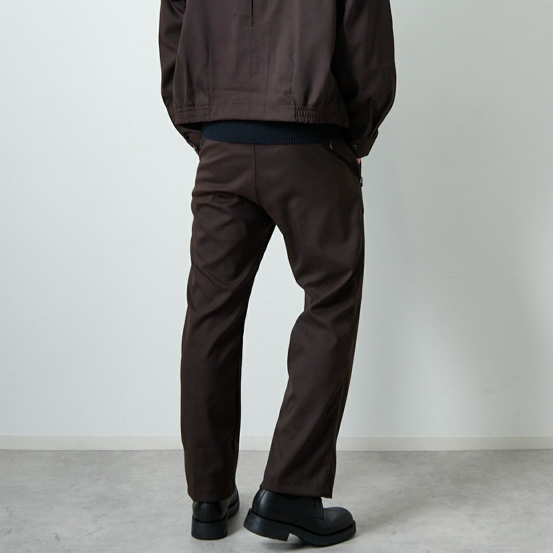 Needles [ニードルズ] ウォームアップパンツ [RW256] B BROWN &&モデル身長：179cm 着用サイズ：S&&