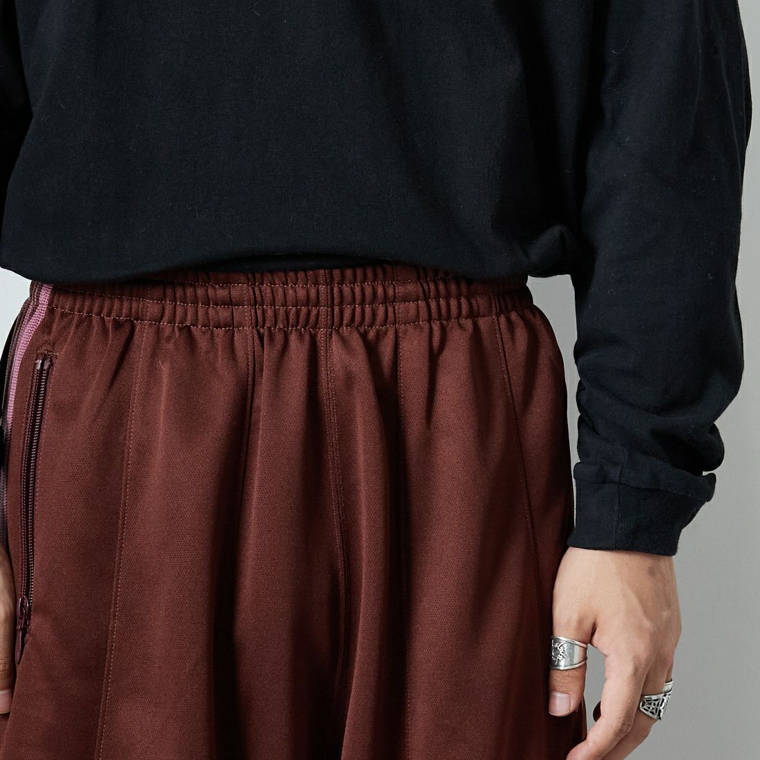 Needles [ニードルズ] ヒザデルトラックパンツ [RW320] A BROWN