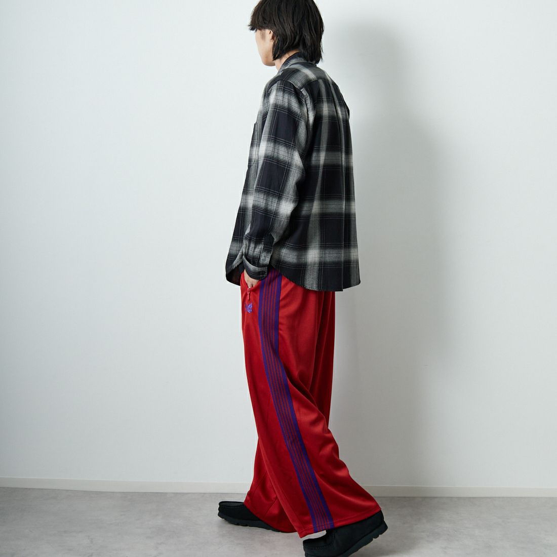 Needles [ニードルズ] ヒザデルトラックパンツ [RW320] C RED &&モデル身長：179cm 着用サイズ：XS&&