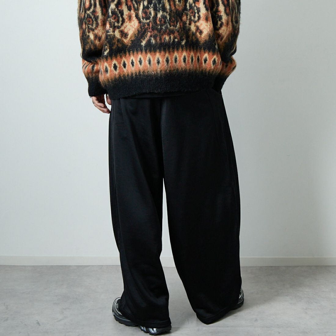 Needles [ニードルズ] ヒザデルスウェットパンツ [RW335] C BLACK &&モデル身長：179cm 着用サイズ：XS&&