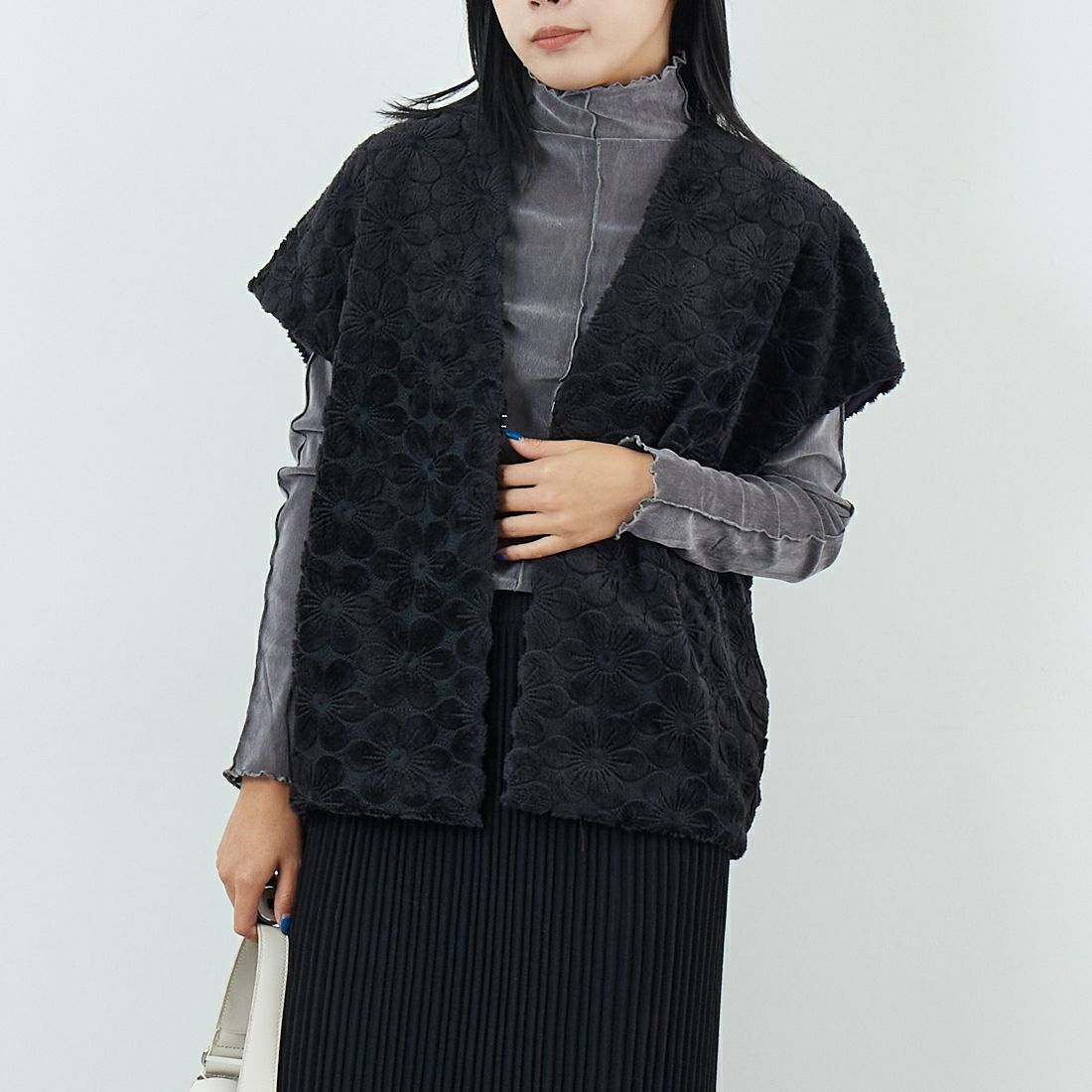 RhodolirioN [ロドリリオン] ファーボレロ [RV1031] BLACK &&モデル身長：167cm 着用サイズ：ONE SIZE&&