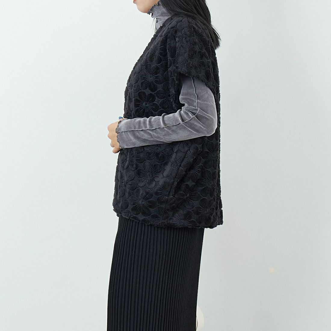 RhodolirioN [ロドリリオン] ファーボレロ [RV1031] BLACK &&モデル身長：167cm 着用サイズ：ONE SIZE&&