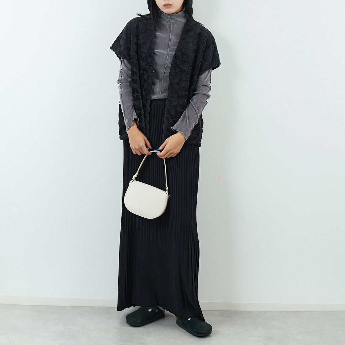 RhodolirioN [ロドリリオン] ファーボレロ [RV1031] BLACK &&モデル身長：167cm 着用サイズ：ONE SIZE&&