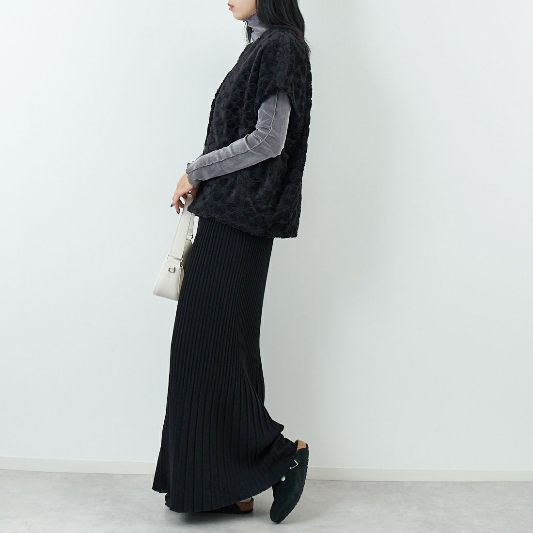 RhodolirioN [ロドリリオン] ファーボレロ [RV1031] BLACK &&モデル身長：167cm 着用サイズ：ONE SIZE&&