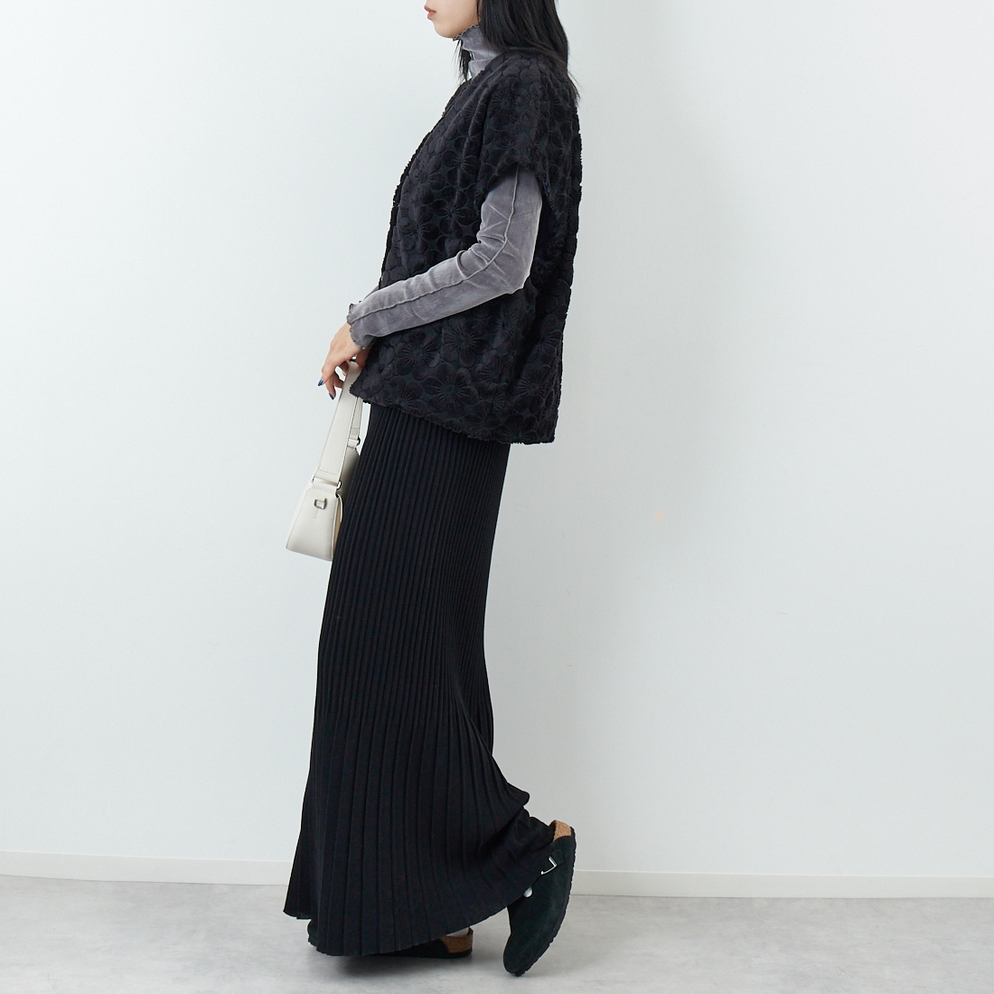 RhodolirioN [ロドリリオン] ファーボレロ [RV1031] BLACK &&モデル身長：167cm 着用サイズ：ONE SIZE&&