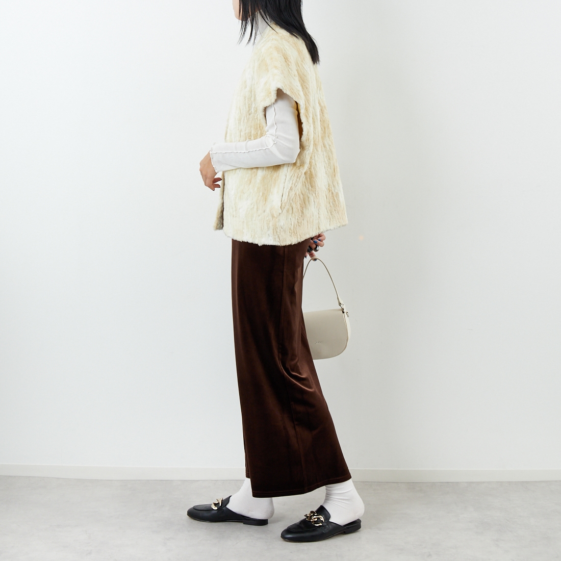 RhodolirioN [ロドリリオン] エコファー ボレロ [RV1033] NATURAL &&モデル身長：167cm 着用サイズ：ONE SIZE&&