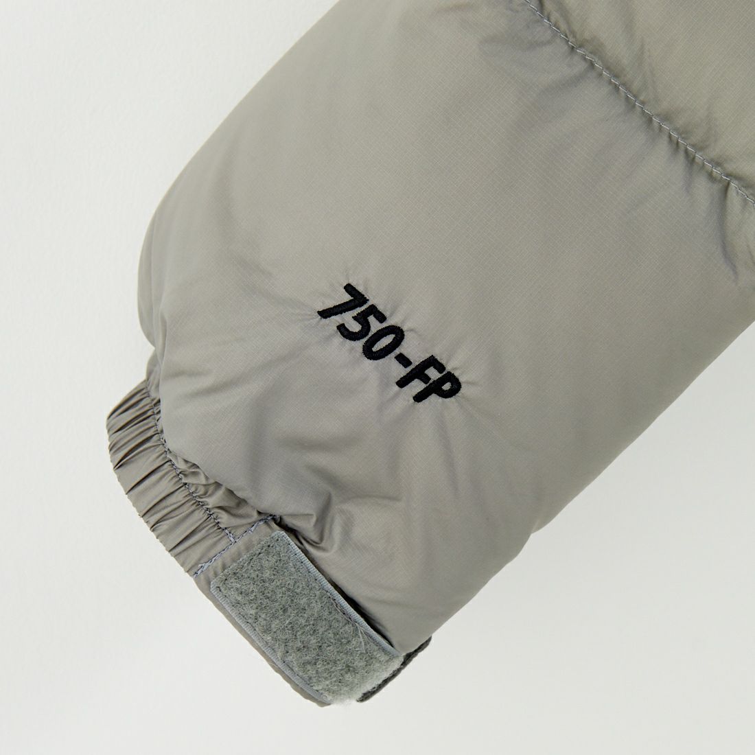 Marmot [マーモット] 別注 ワンポイントロゴ ダウンジャケット [MTFW25UDW329IN-JF] GRAY