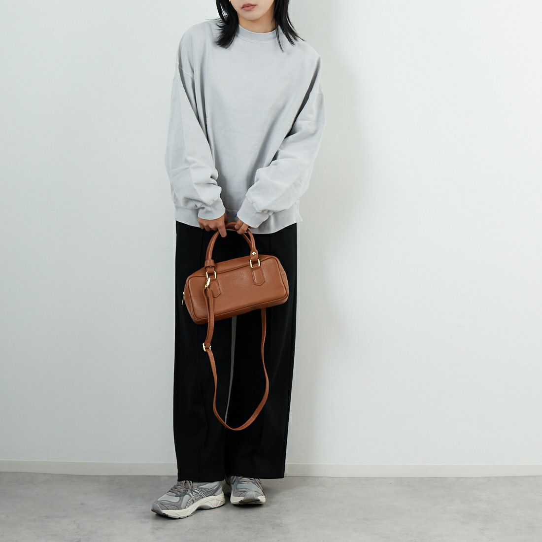 REMI RELIEF [レミレリーフ] ダブルSP加工 裏毛クルースウェット [RN29373244] SAX GRAY &&モデル身長：167cm 着用サイズ：S&&