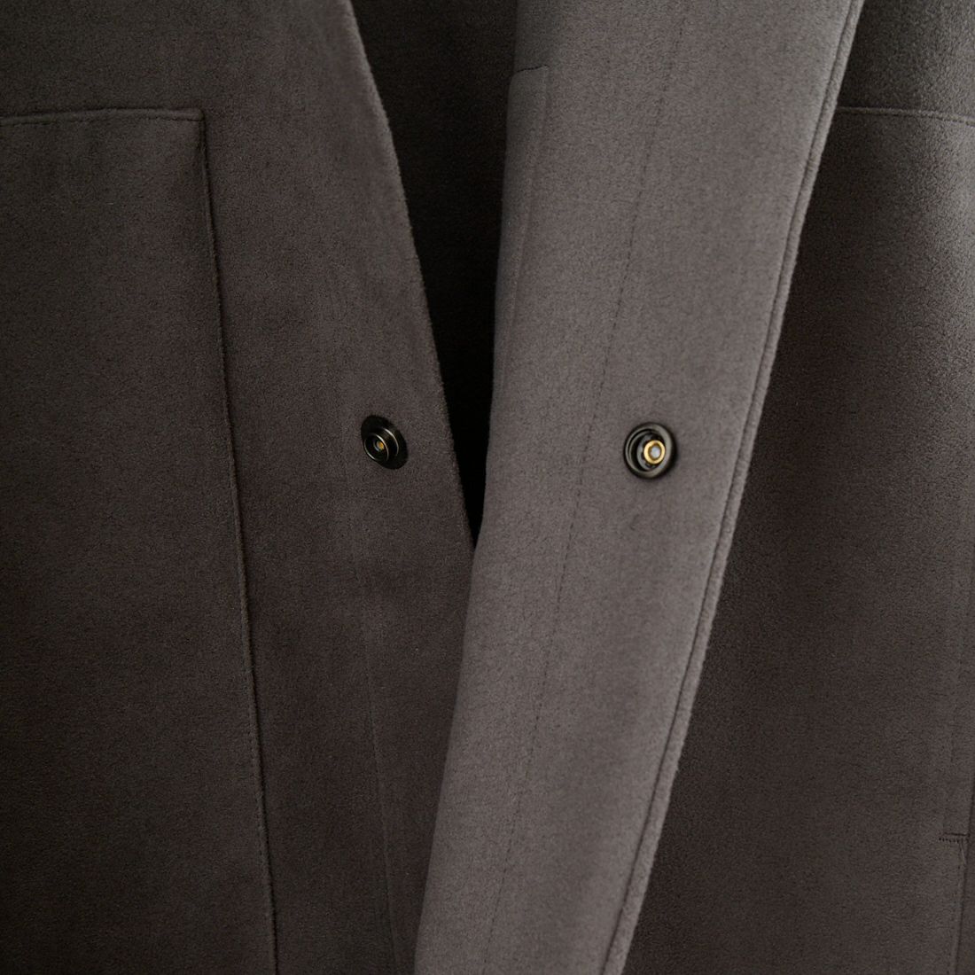 STILL BY HAND [スティルバイハンド] シンセティックレザーオーバーシャツ [BL06253] GREY