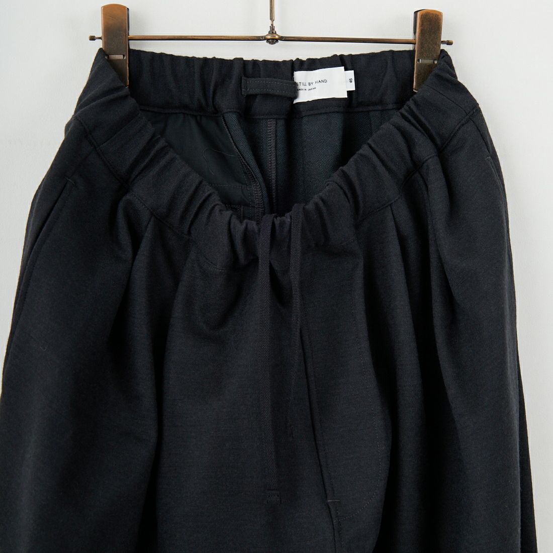 STILL BY HAND [スティルバイハンド] ウールジャージー ツータックパンツ [CS04253] CHARCOAL