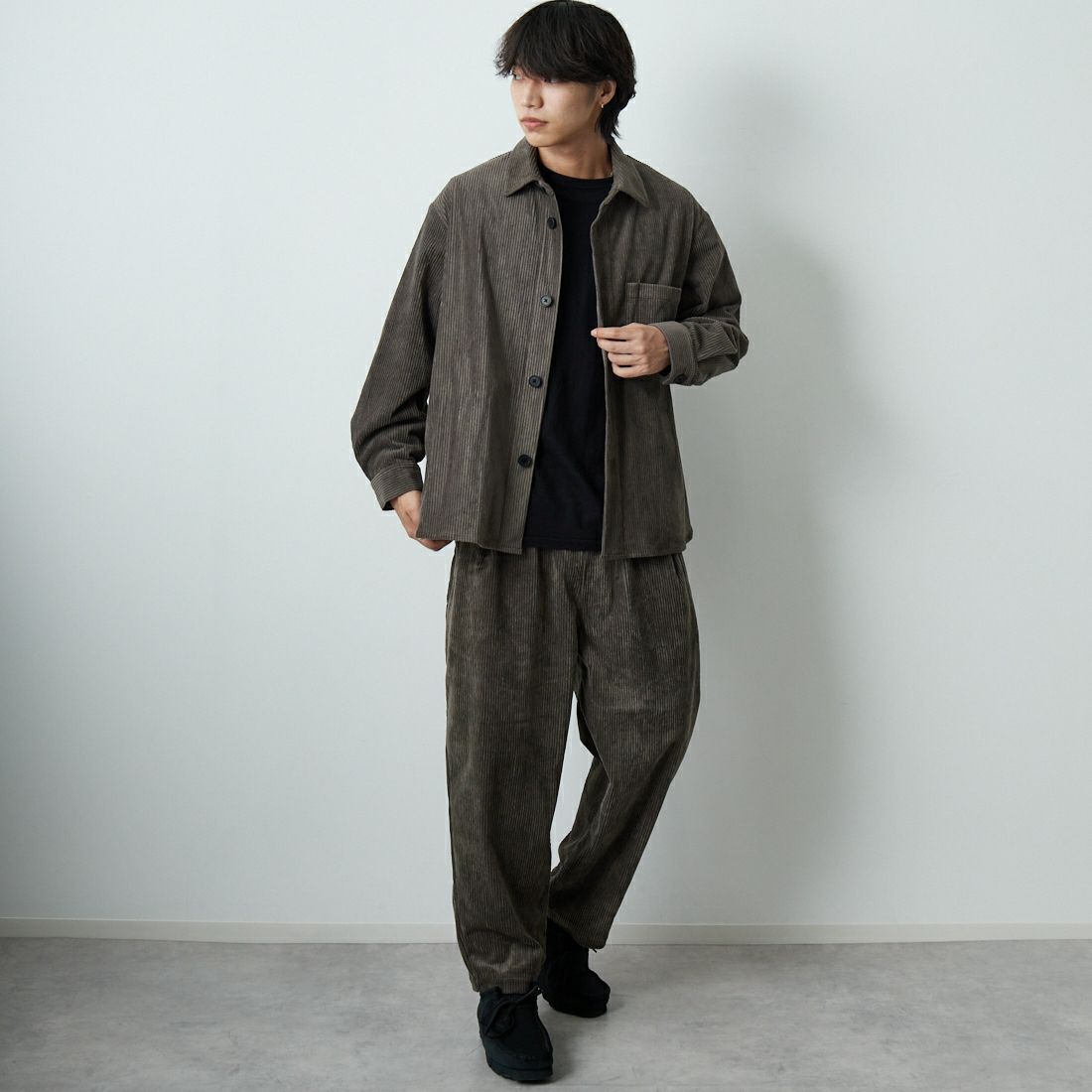 STILL BY HAND [スティルバイハンド] コーデュロイイージーパンツ [PT03253] KHK BROWN &&モデル身長：179cm 着用サイズ：46&&