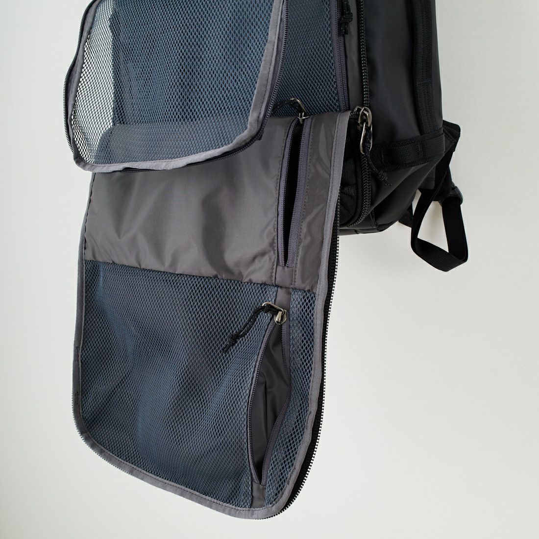 patagonia [パタゴニア] ブラックホール ミニ MLC [49266]｜ジーンズ