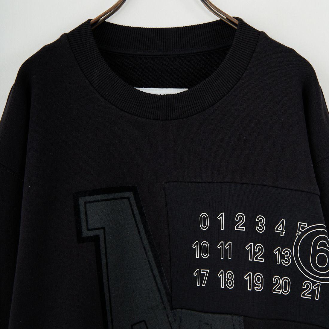 MM6 Maison Margiela [エムエムシックス メゾン マルジェラ] スウェットシャツ [SH0GU0029-M25014] 900 BLACK