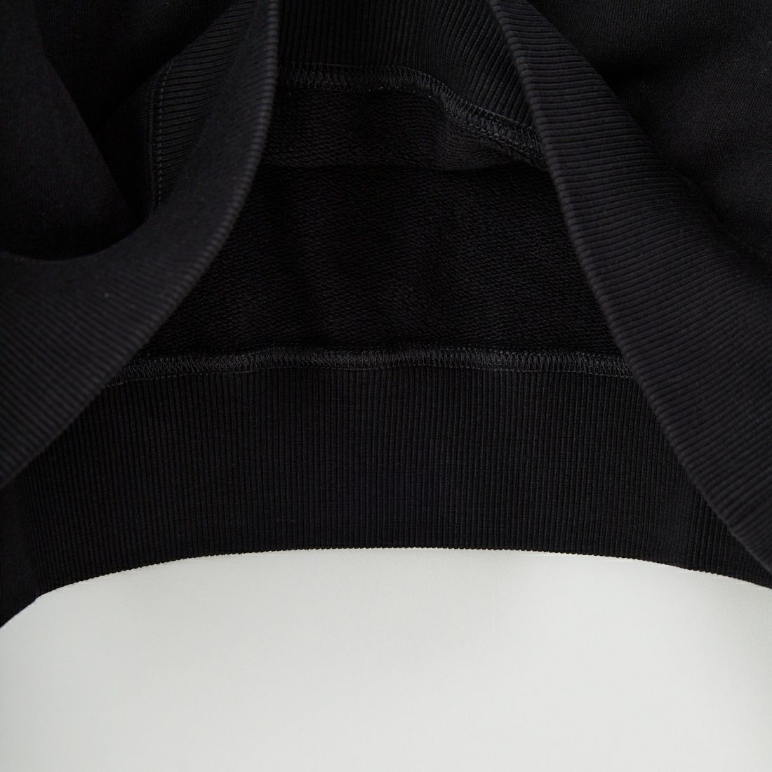 MM6 Maison Margiela [エムエムシックス メゾン マルジェラ] スウェットシャツ [SH0GU0029-M25014] 900 BLACK