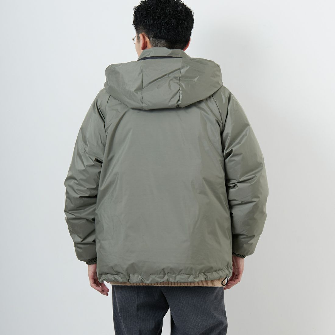 JEANSFACTORY × NANGA [ジーンズファクトリー × ナンガ] 別注 オーロラテックスダウンジャケット [JMP-254-030-JF] O.D GREEN &&モデル身長：168cm 着用サイズ：L&&