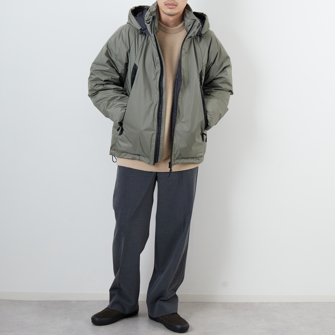 JEANSFACTORY × NANGA [ジーンズファクトリー × ナンガ] 別注 オーロラテックスダウンジャケット [JMP-254-030-JF] O.D GREEN &&モデル身長：168cm 着用サイズ：L&&