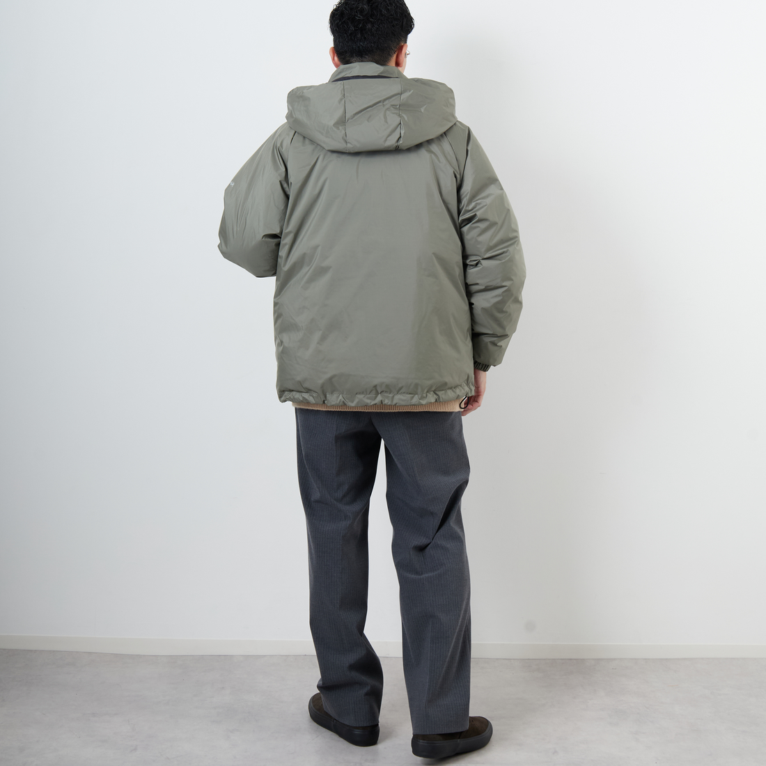 JEANSFACTORY × NANGA [ジーンズファクトリー × ナンガ] 別注 オーロラテックスダウンジャケット [JMP-254-030-JF] O.D GREEN &&モデル身長：168cm 着用サイズ：L&&