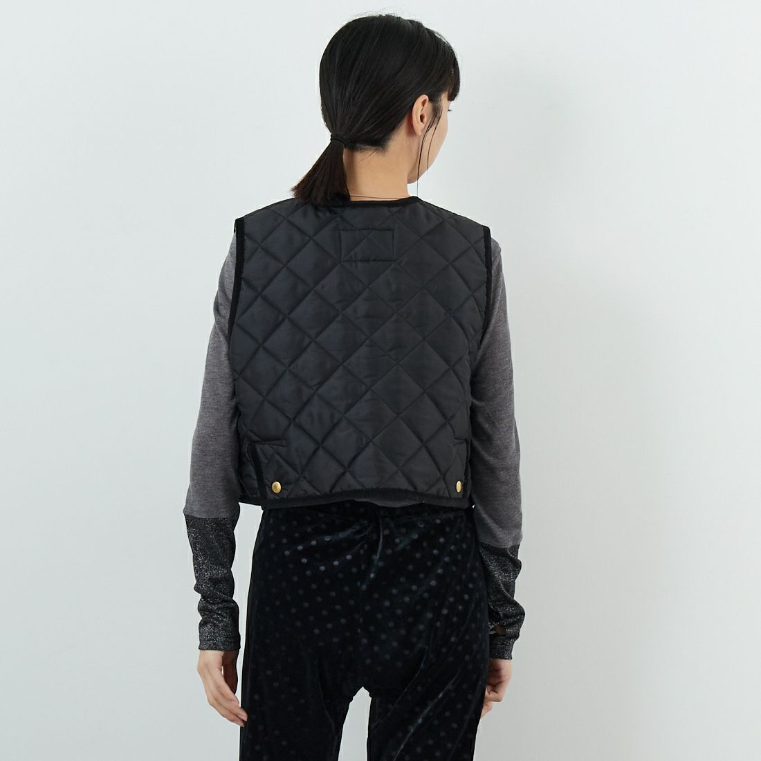 Traditional Weatherwear [トラディショナル ウェザーウェア] アークリー ジレ [L252APQVS0308AA] AA01 BK/BK &&モデル身長：162cm 着用サイズ：34&&