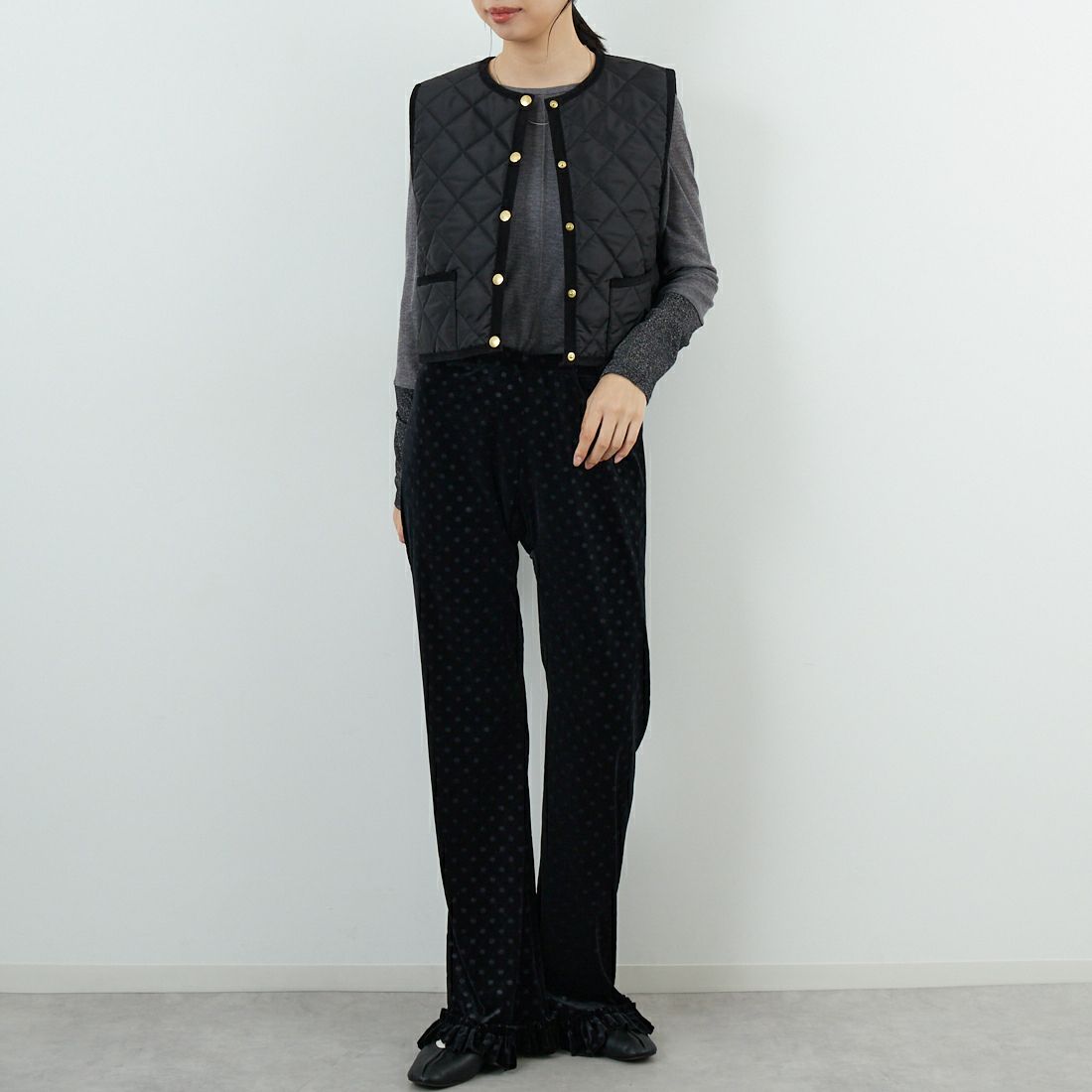 Traditional Weatherwear [トラディショナル ウェザーウェア] アークリー ジレ [L252APQVS0308AA] AA01 BK/BK &&モデル身長：162cm 着用サイズ：34&&