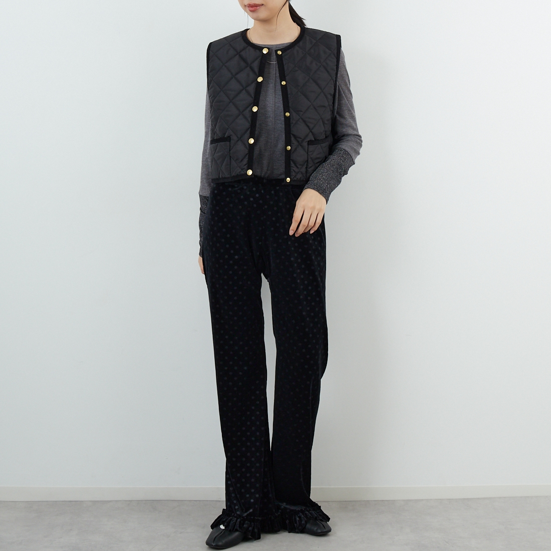 Traditional Weatherwear [トラディショナル ウェザーウェア] アークリー ジレ [L252APQVS0308AA] AA01 BK/BK &&モデル身長：162cm 着用サイズ：34&&