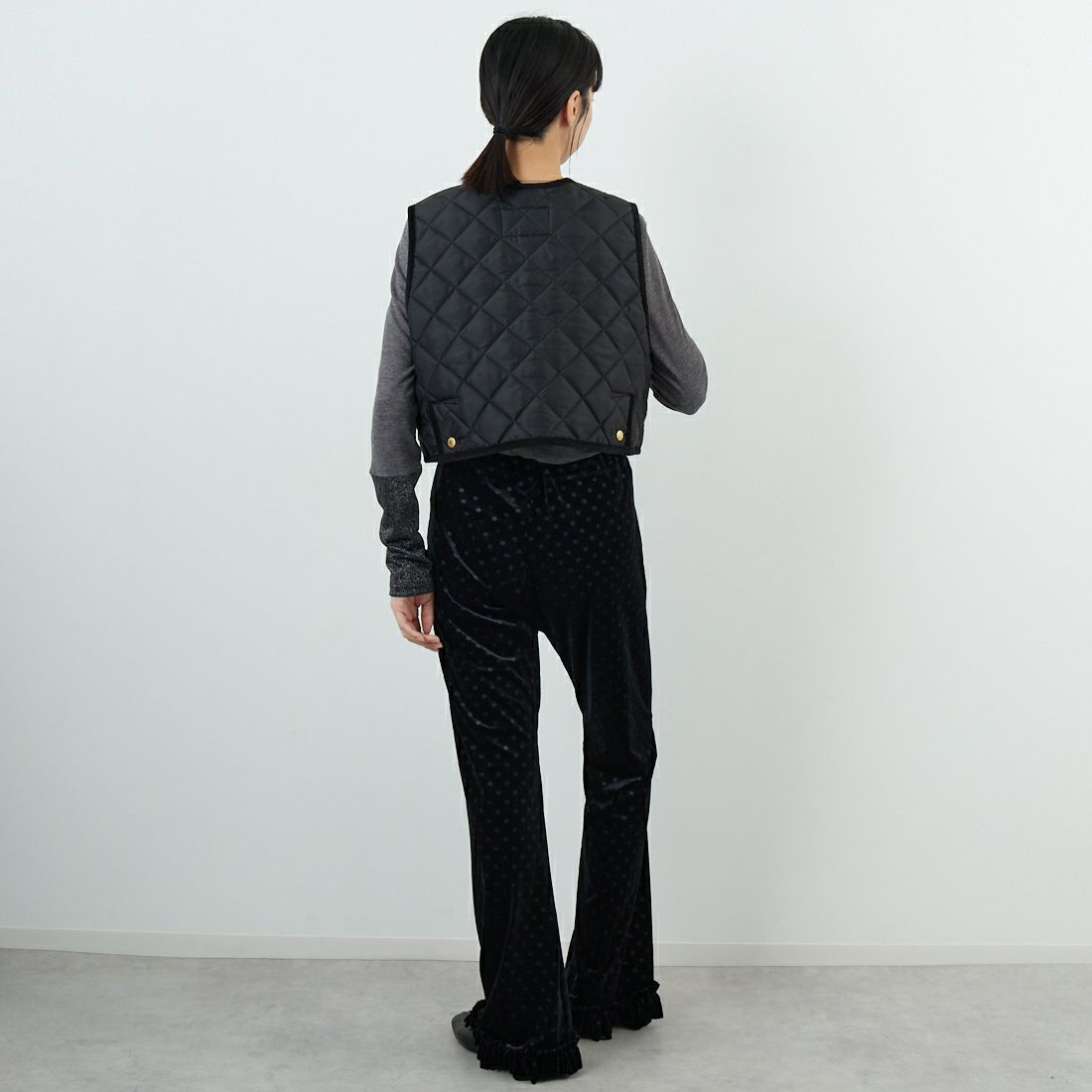 Traditional Weatherwear [トラディショナル ウェザーウェア] アークリー ジレ [L252APQVS0308AA] AA01 BK/BK &&モデル身長：162cm 着用サイズ：34&&