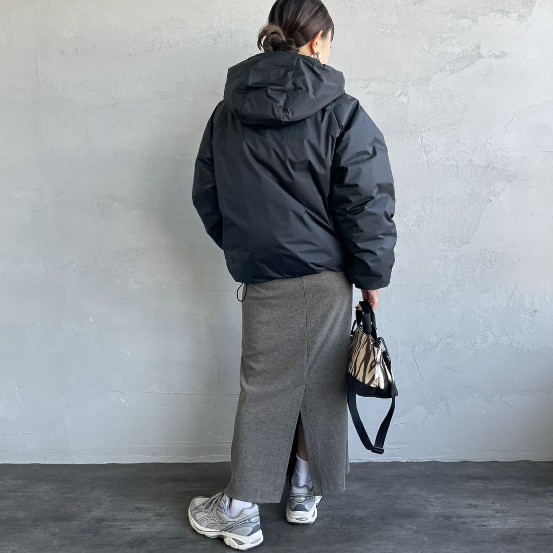 JEANSFACTORY × NANGA [ジーンズファクトリー × ナンガ] 別注 オーロラテックスダウンジャケット [JMP-254-030-JF] BLACK &&モデル身長：150cm 着用サイズ：S&&