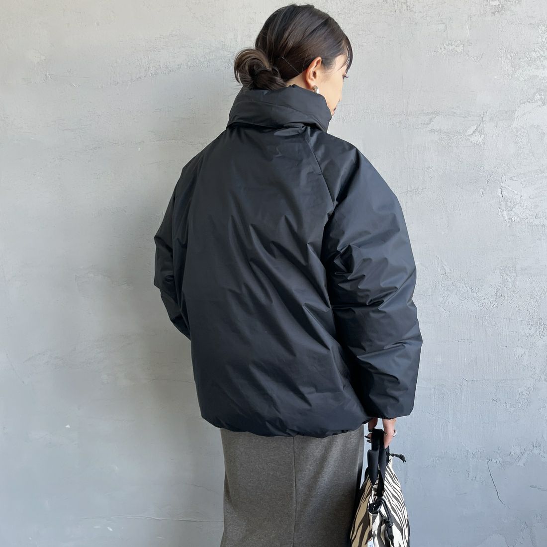 JEANSFACTORY × NANGA [ジーンズファクトリー × ナンガ] 別注 オーロラテックスダウンジャケット [JMP-254-030-JF] BLACK &&モデル身長：150cm 着用サイズ：S&&