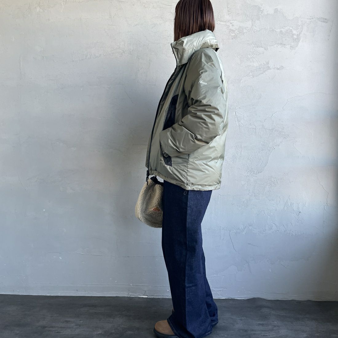 JEANSFACTORY × NANGA [ジーンズファクトリー × ナンガ] 別注 オーロラテックスダウンジャケット [JMP-254-030-JF] O.D GREEN &&モデル身長：159cm 着用サイズ：S&&