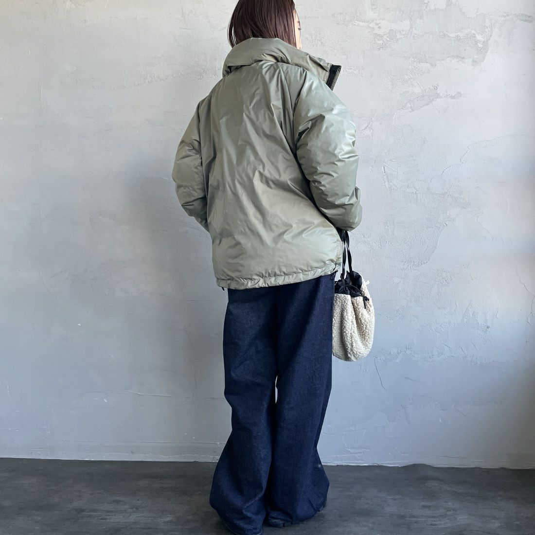 JEANSFACTORY × NANGA [ジーンズファクトリー × ナンガ] 別注 オーロラテックスダウンジャケット [JMP-254-030-JF] O.D GREEN &&モデル身長：159cm 着用サイズ：S&&