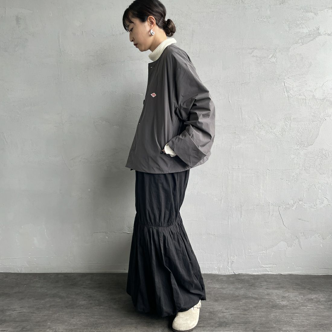 DANTON [ダントン] カラーレスワイドジャケット [DT-A0672PNT] CHARCOAL &&モデル身長：150cm 着用サイズ：36&&