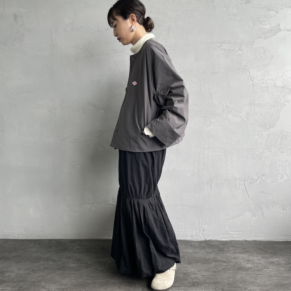 DANTON [ダントン] カラーレスワイドジャケット [DT-A0672PNT] CHARCOAL &&モデル身長：150cm 着用サイズ：36&&