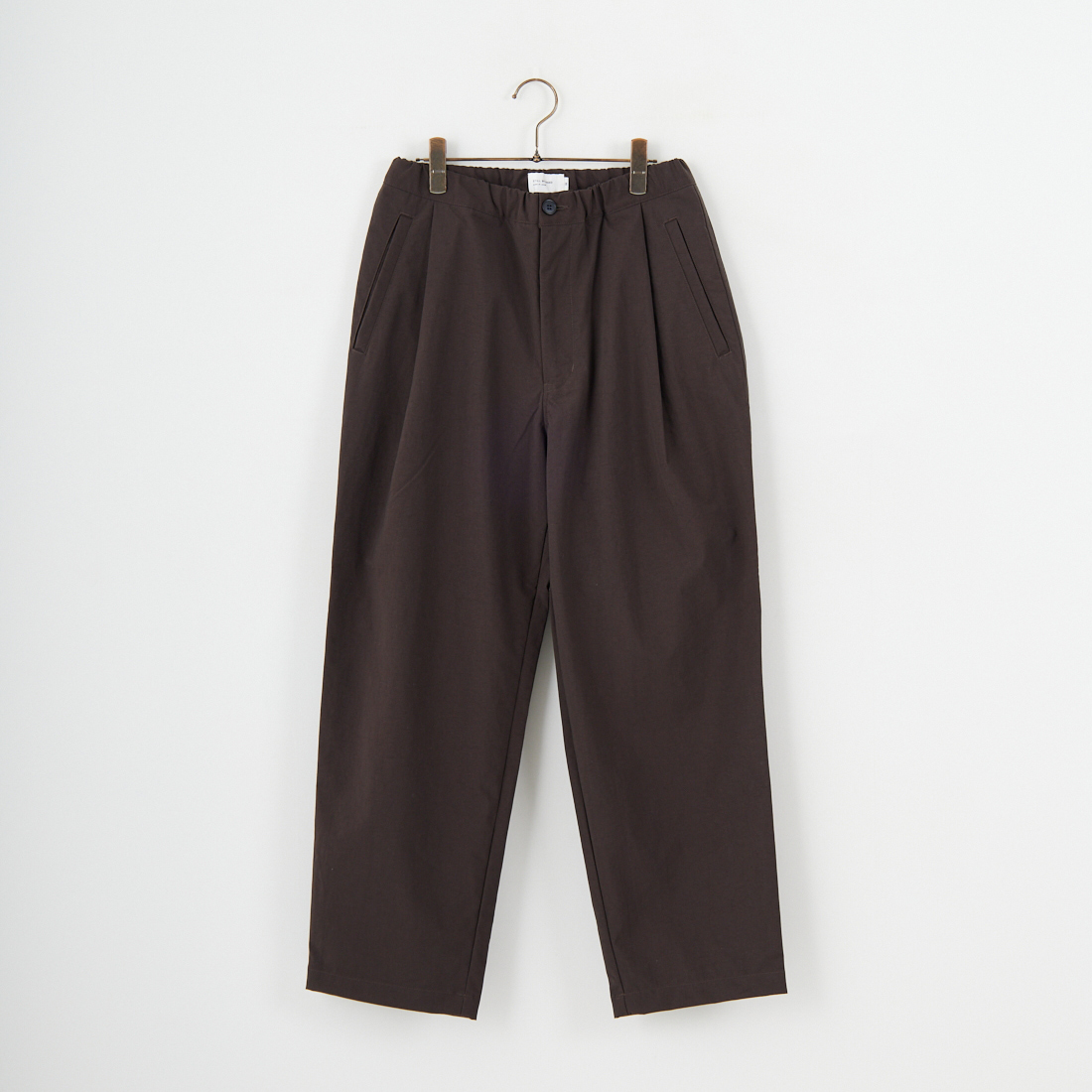 STILL BY HAND [スティルバイハンド] 別注 ナイロンオックステーパードパンツ [2503JF-EX07-JF] BROWN