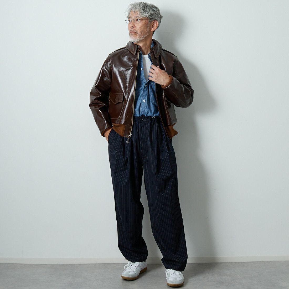 STILL BY HAND [スティルバイハンド] 別注 ウールツータックパンツ [2503JF-EX08-JF] NAVY ST &&モデル身長：174cm 着用サイズ：48&&