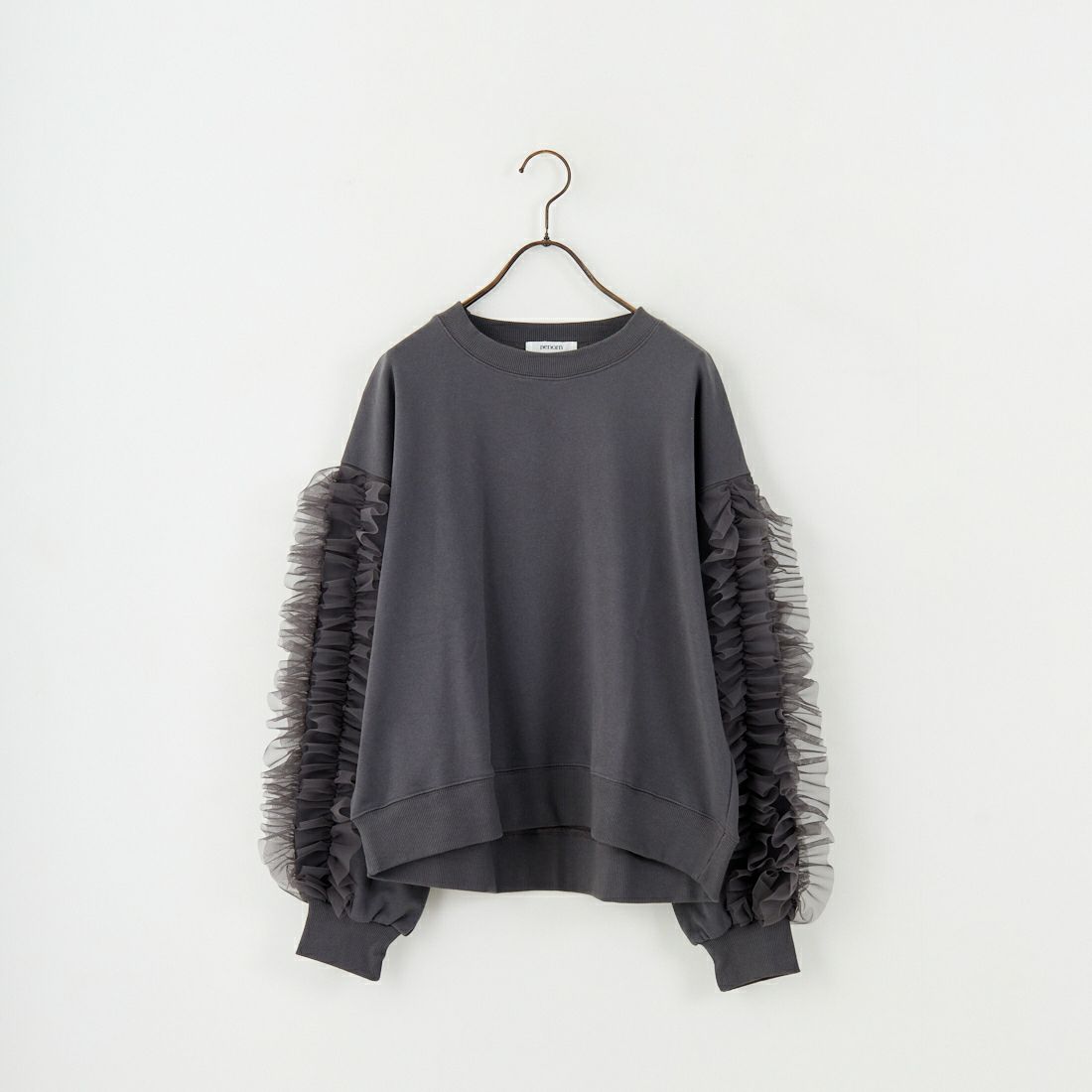 nenom [ネノム] 袖チュールフリルデザイン プルオーバースウェット [NE24132079] 08 CHARCOA