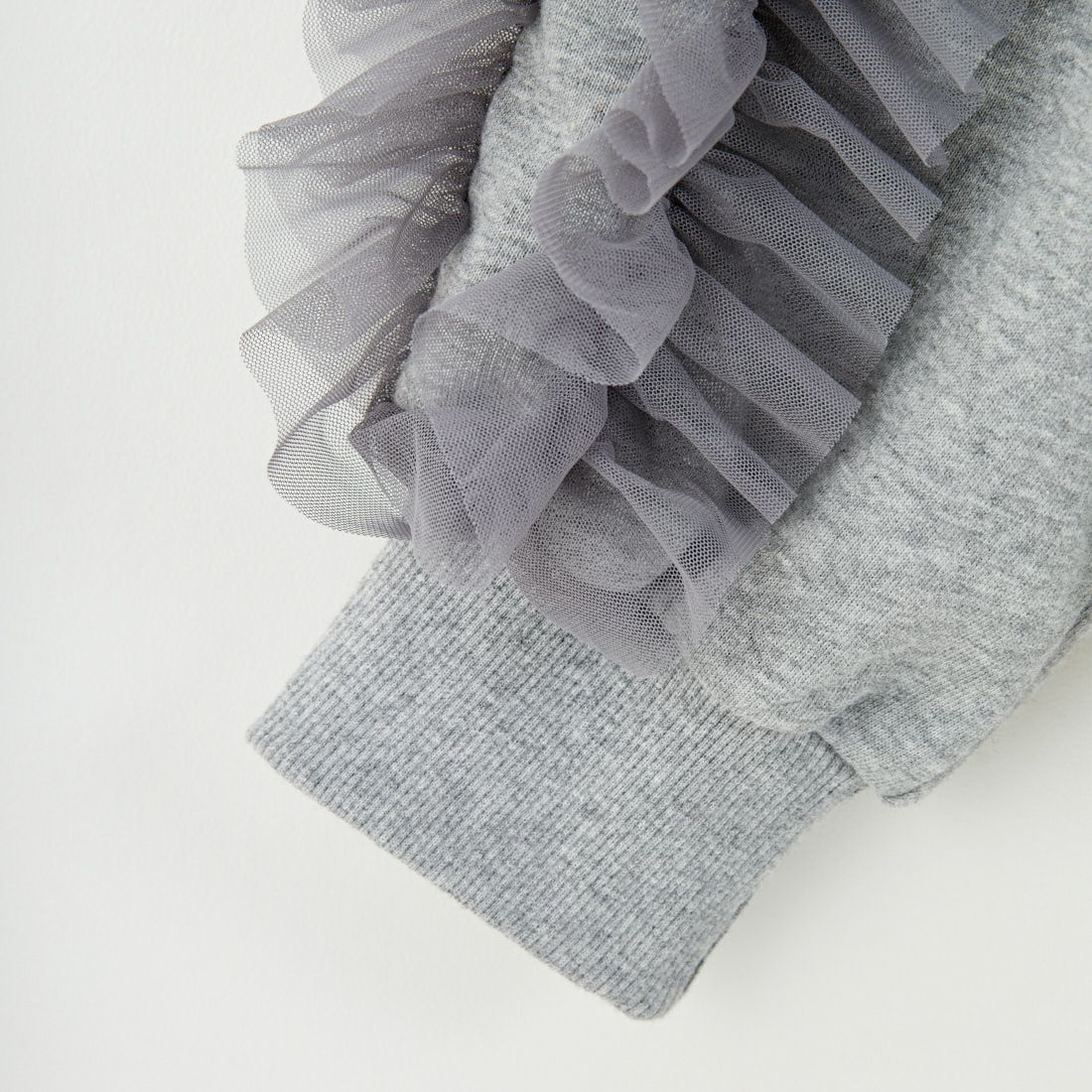 nenom [ネノム] 袖チュールフリルデザイン プルオーバースウェット [NE24132079] 06 T.GRAY