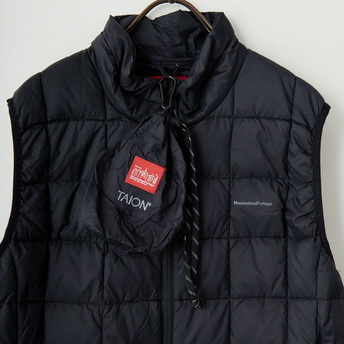 MANHATTAN PORTAGE [マンハッタンポーテージ] スタンドカラーダウンベスト [25FW-MP-TAION09] 09 BLACK