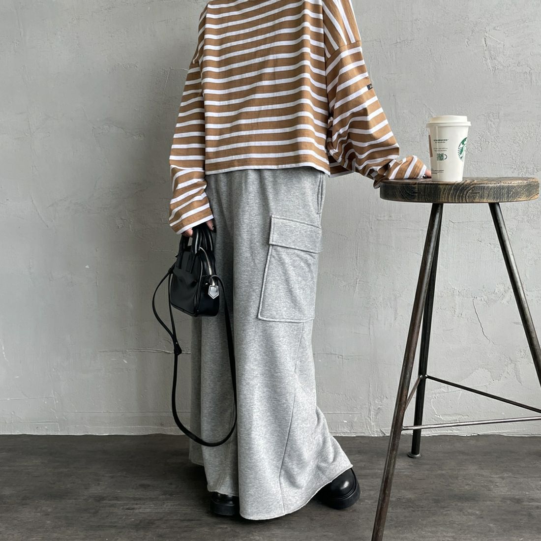 06 T.GRAY&&モデル身長：150cm 着用サイズ：F&&