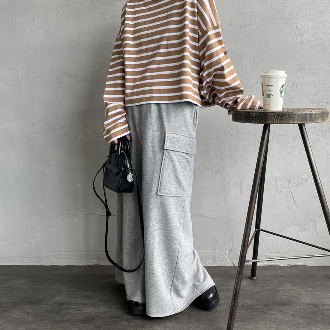 06 T.GRAY&&モデル身長：150cm 着用サイズ：F&&