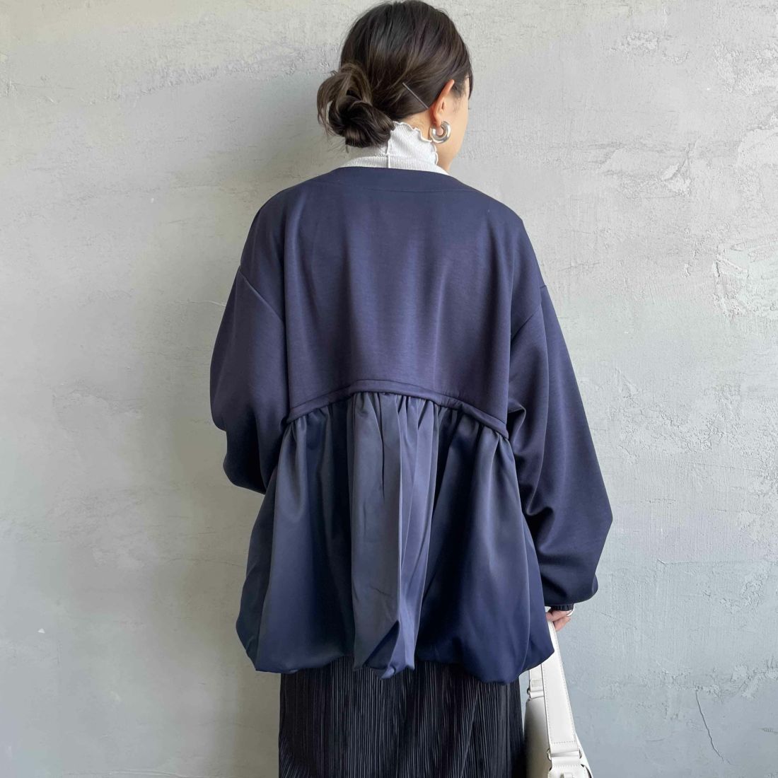 nenom [ネノム] 裾バルーン ドッキングブルゾン [NE25132018] 16 NAVY &&モデル身長：150cm 着用サイズ：F&&
