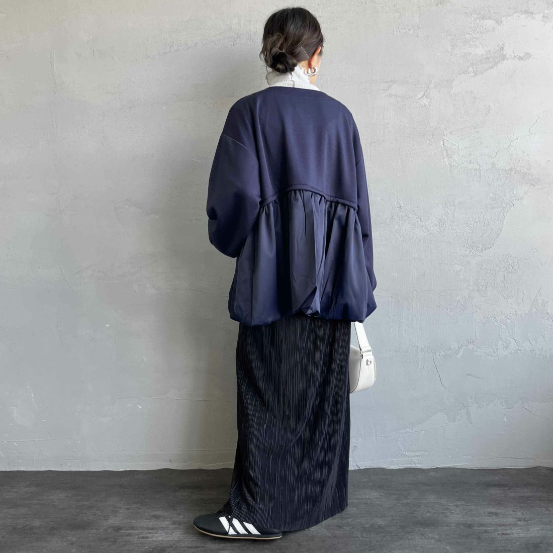 nenom [ネノム] 裾バルーン ドッキングブルゾン [NE25132018] 16 NAVY &&モデル身長：150cm 着用サイズ：F&&