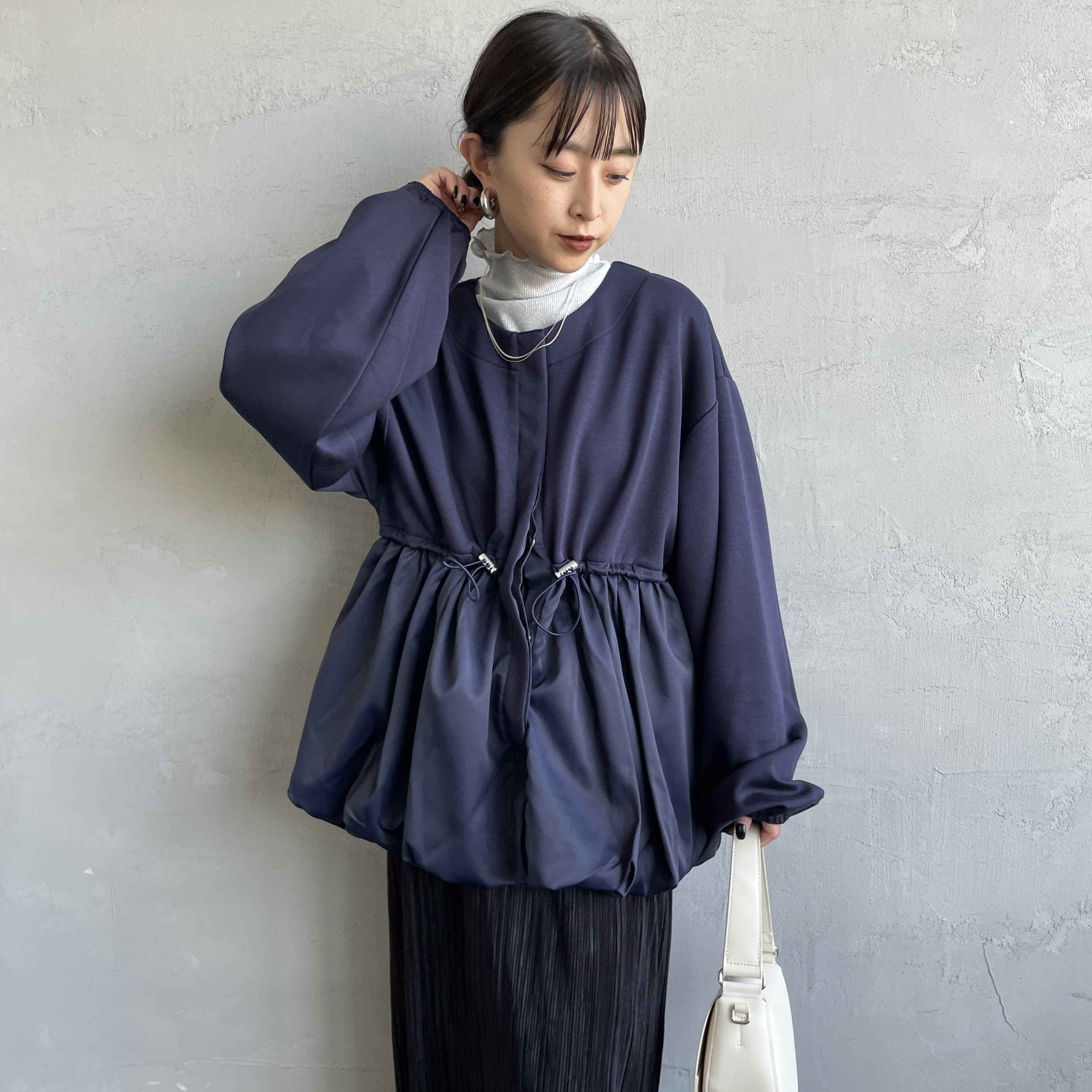 nenom [ネノム] 裾バルーン ドッキングブルゾン [NE25132018] 16 NAVY &&モデル身長：150cm 着用サイズ：F&&