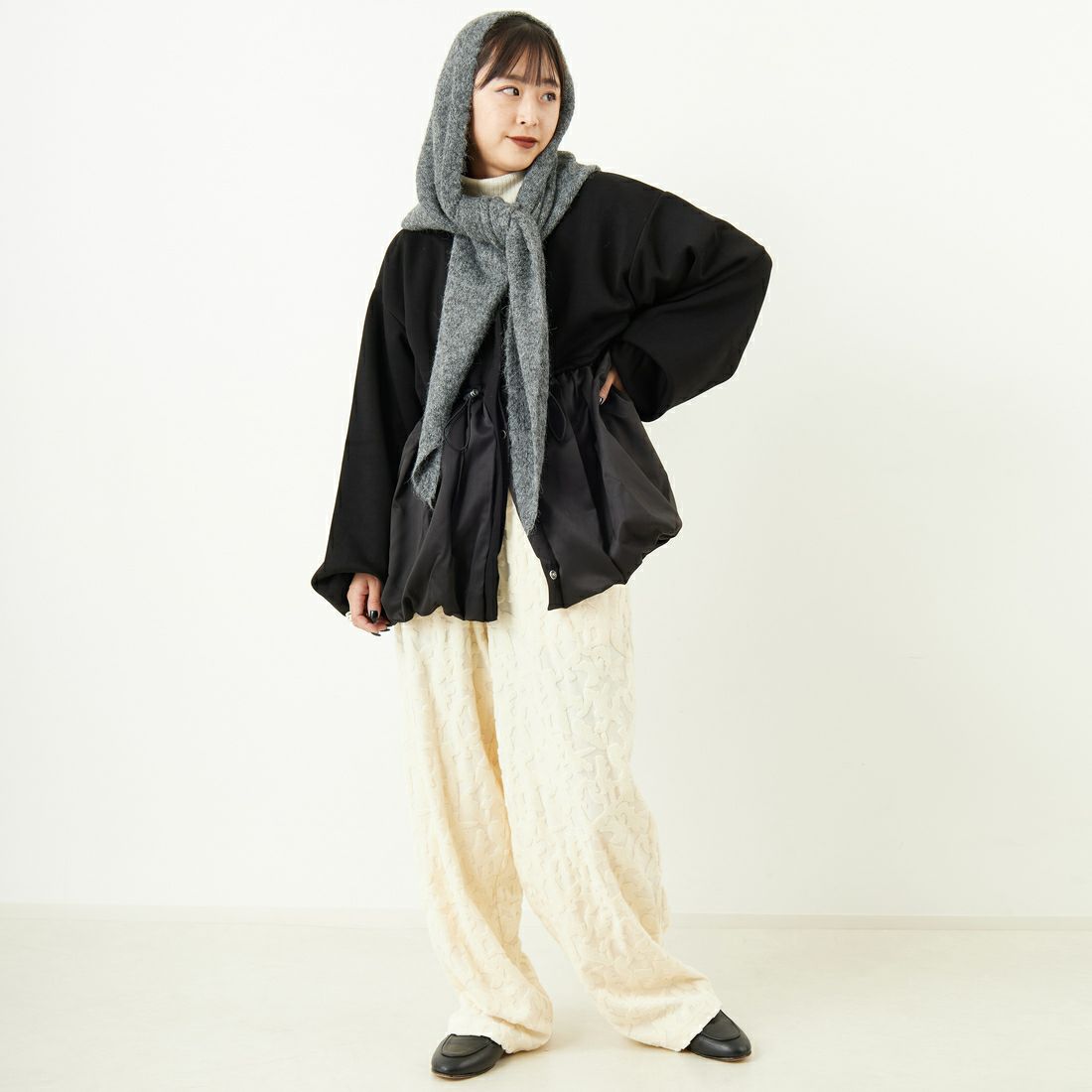 nenom [ネノム] 裾バルーン ドッキングブルゾン [NE25132018] 09 BLACK &&モデル身長：150cm 着用サイズ：F&&