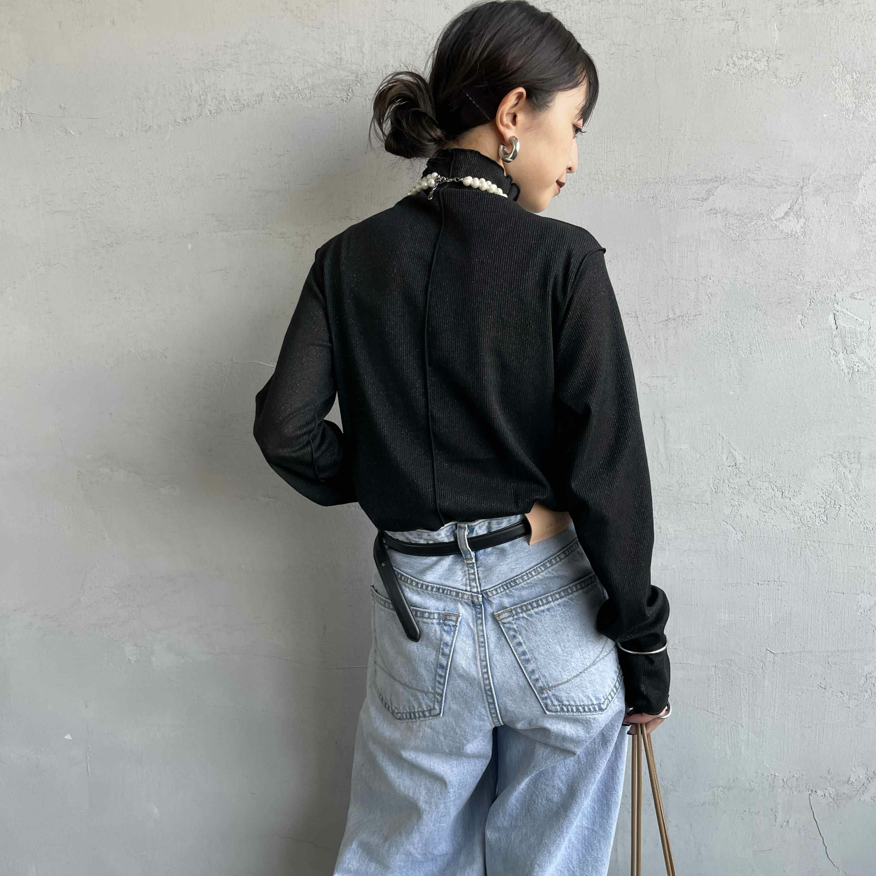 nenom [ネノム] ハイネックラメニットソー [NE25132016] 09 BLACK &&モデル身長：150cm 着用サイズ：F&&