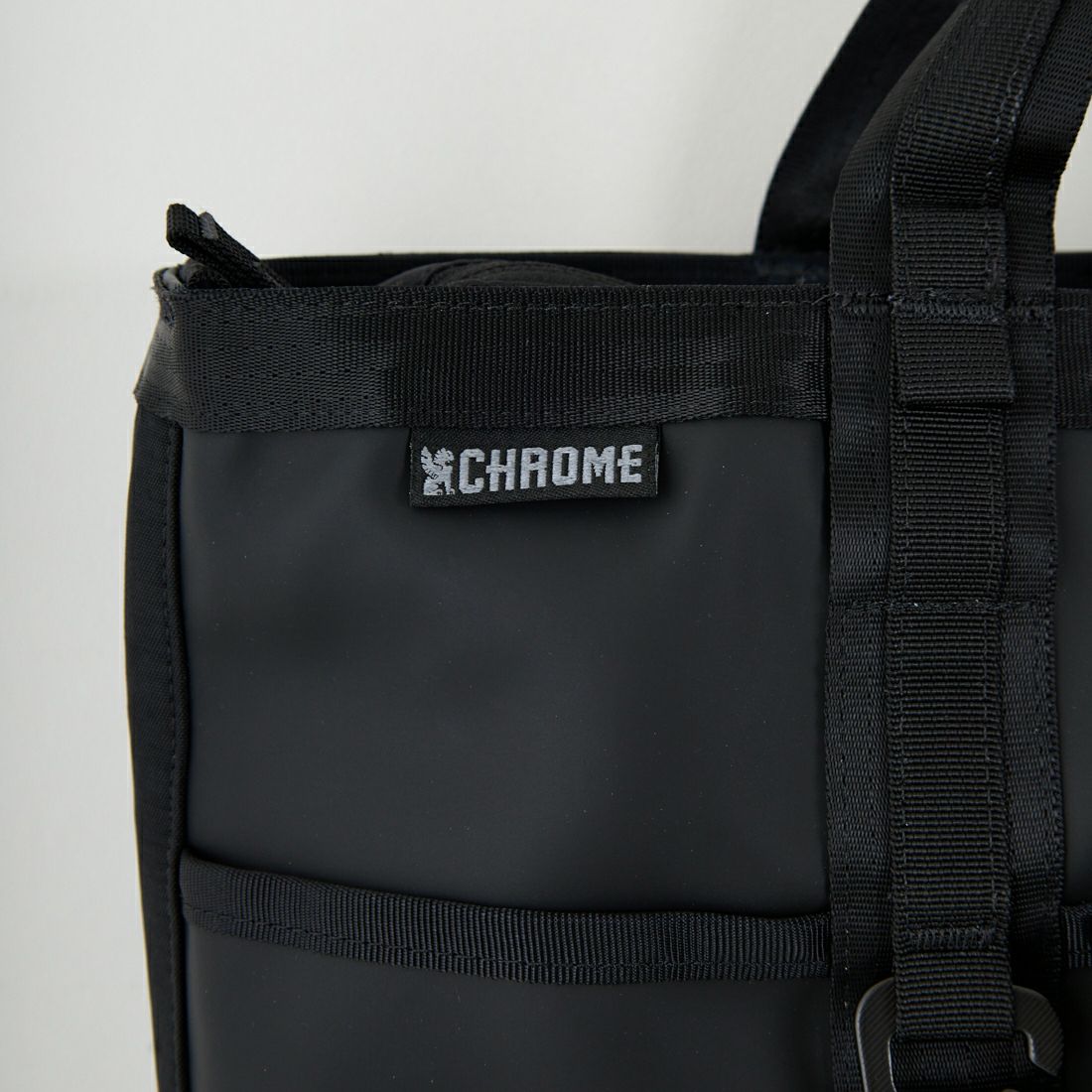 CHROME [クローム] グローサリートート メッセンジャーバッグ 15L [JP240] MTBK