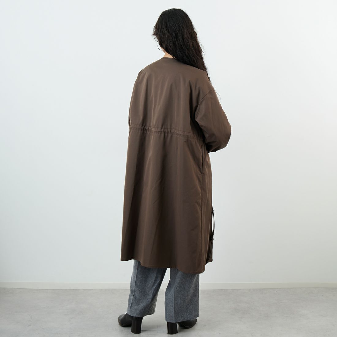 Jf Ready Made [ジェイエフレディメイド] ポリエステルタッサーコート [8552102-01] 62 ﾌﾞﾗｳﾝ &&モデル身長：162cm 着用サイズ：F&&