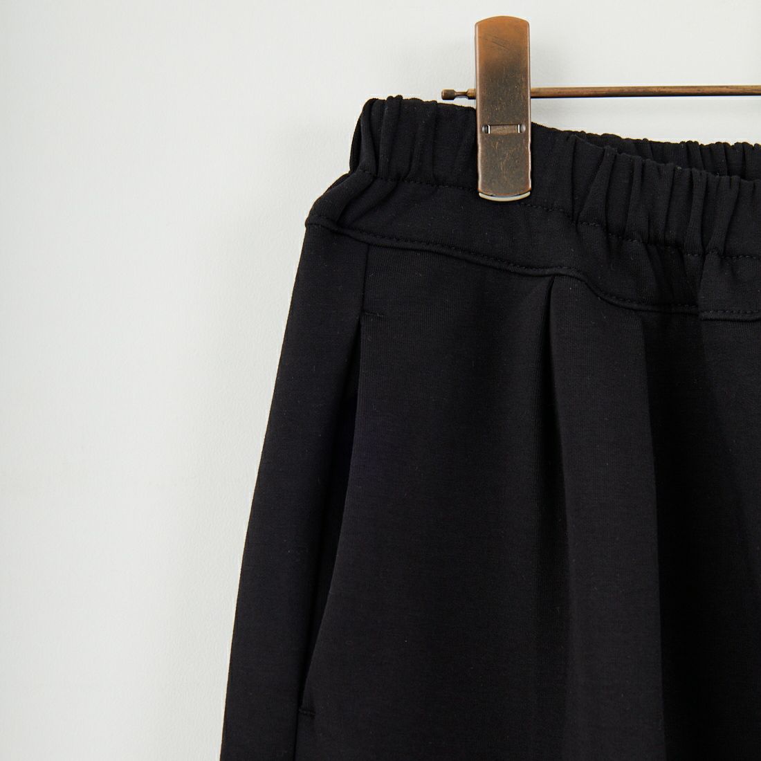 Noir Fabrik [ヌワールファブリック] コットンダンボールカーブスウェットパンツ [653710] BLACK