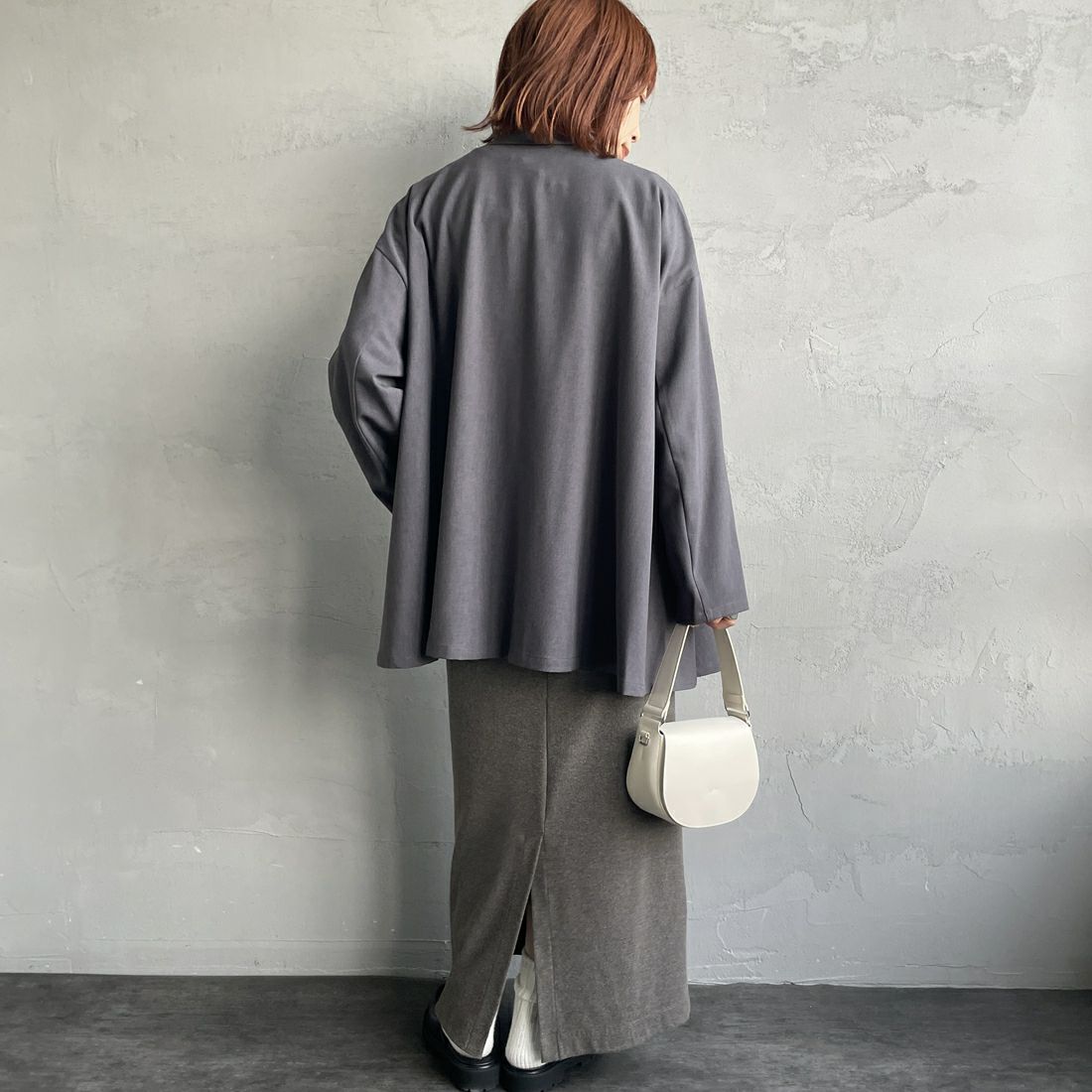 mizuiro ind [ミズイロインド] テーラードシャツジャケット [3-230103] 91 GRAY &&モデル身長：158cm 着用サイズ：F&&