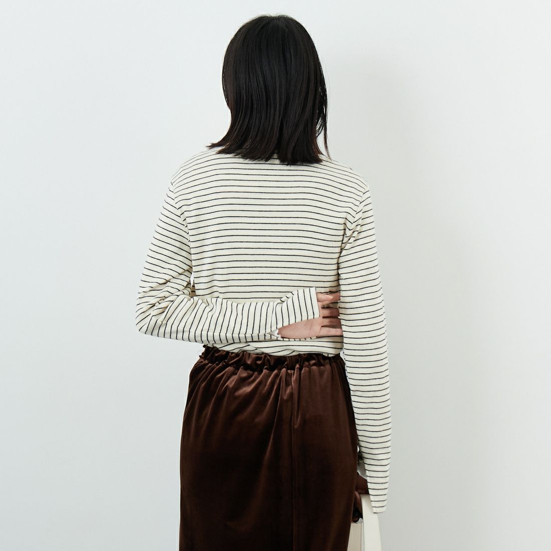 Health knit [ヘルスニット] クルーネック長袖Tシャツ [53019] NAT/BLK &&モデル身長：162cm 着用サイズ：WM&&